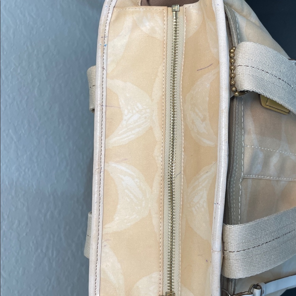 ππππCoach Cream Tote Bag - Picture 5 of 12